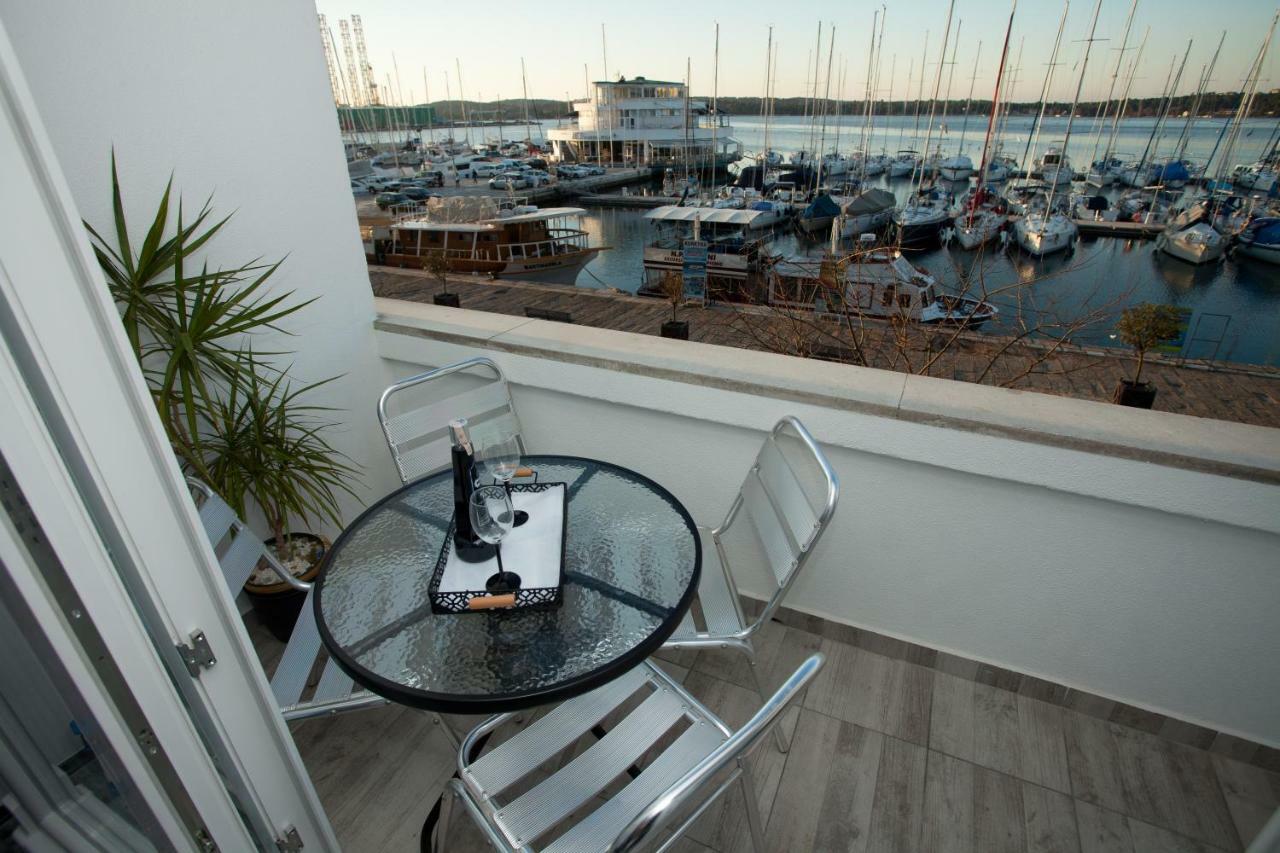 Apartment Stella Pula Exterior photo